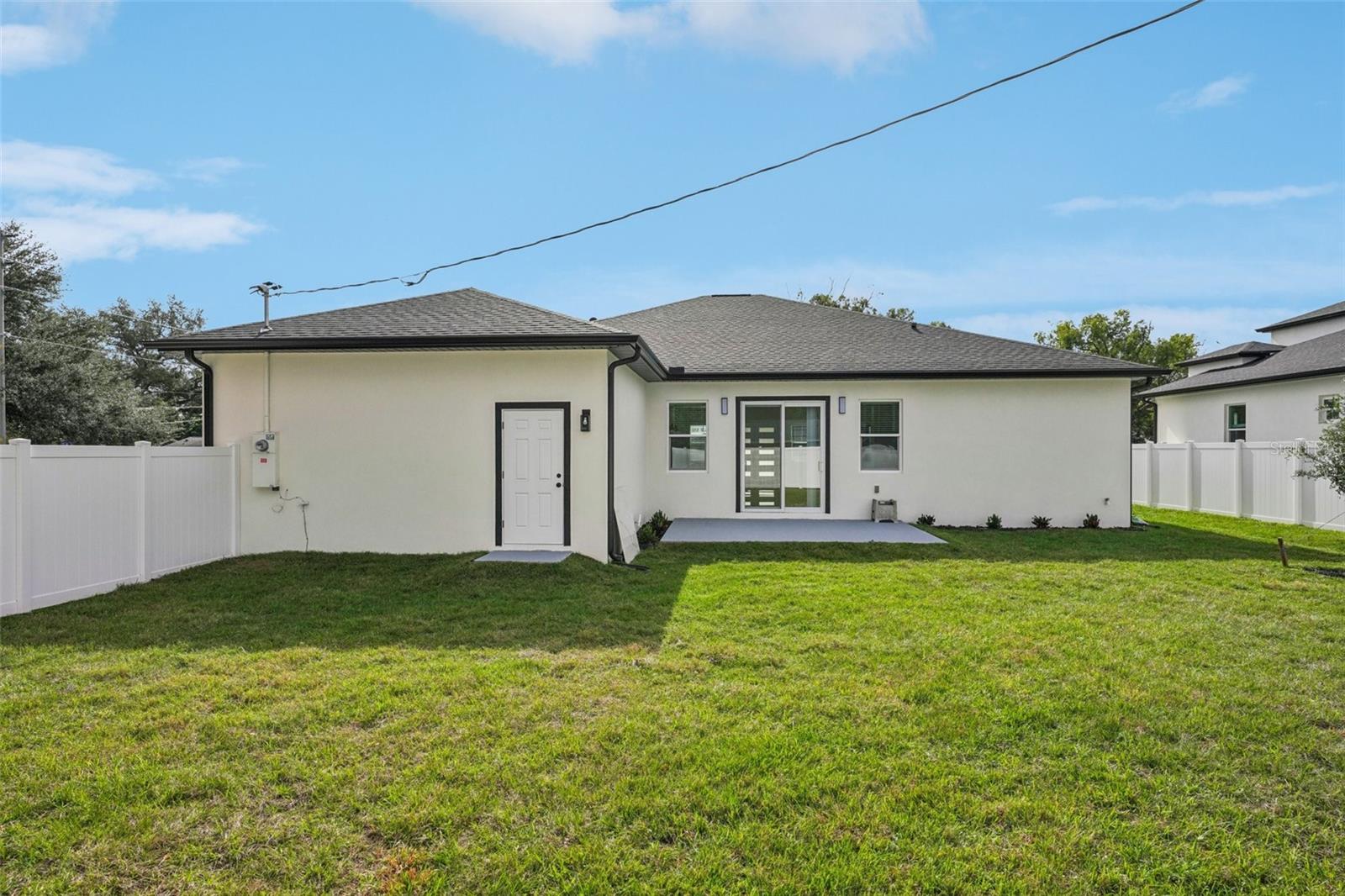 HIGHLAND MANOR - Residential