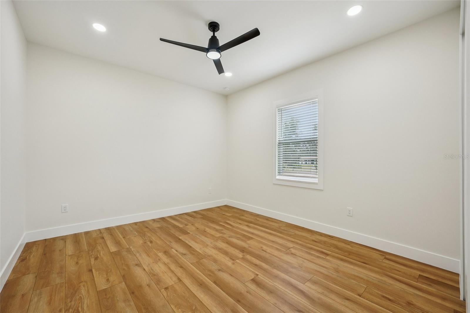 HIGHLAND MANOR - Residential