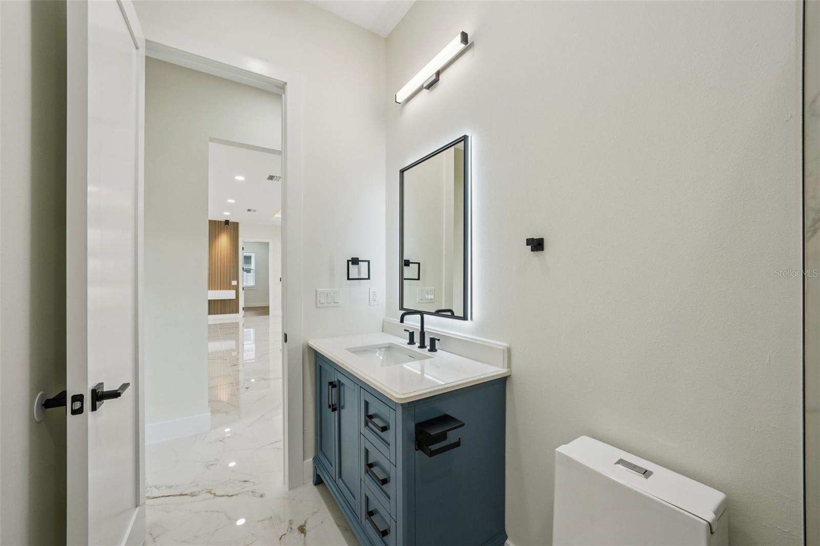 HIGHLAND MANOR - Residential