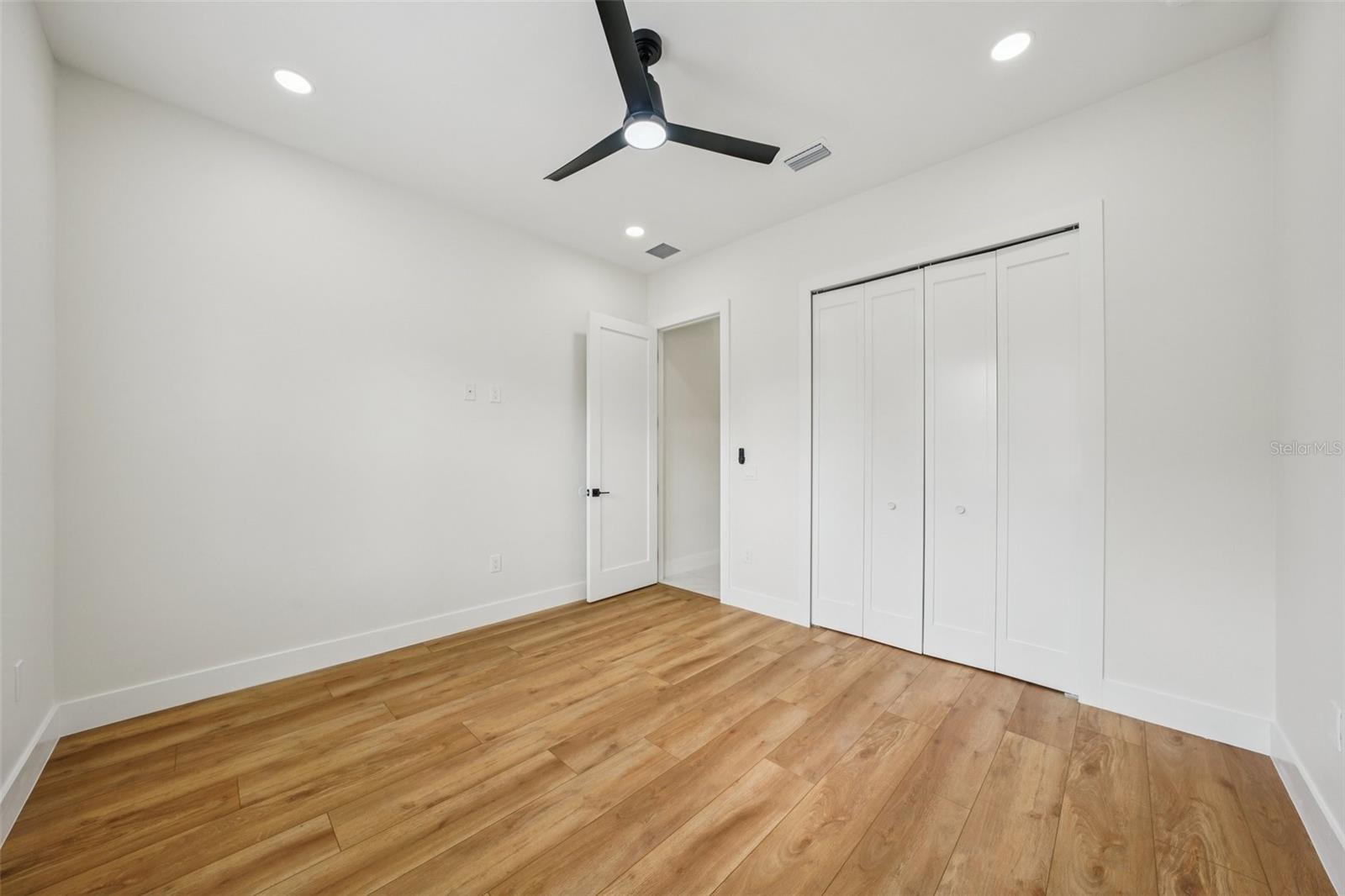 HIGHLAND MANOR - Residential