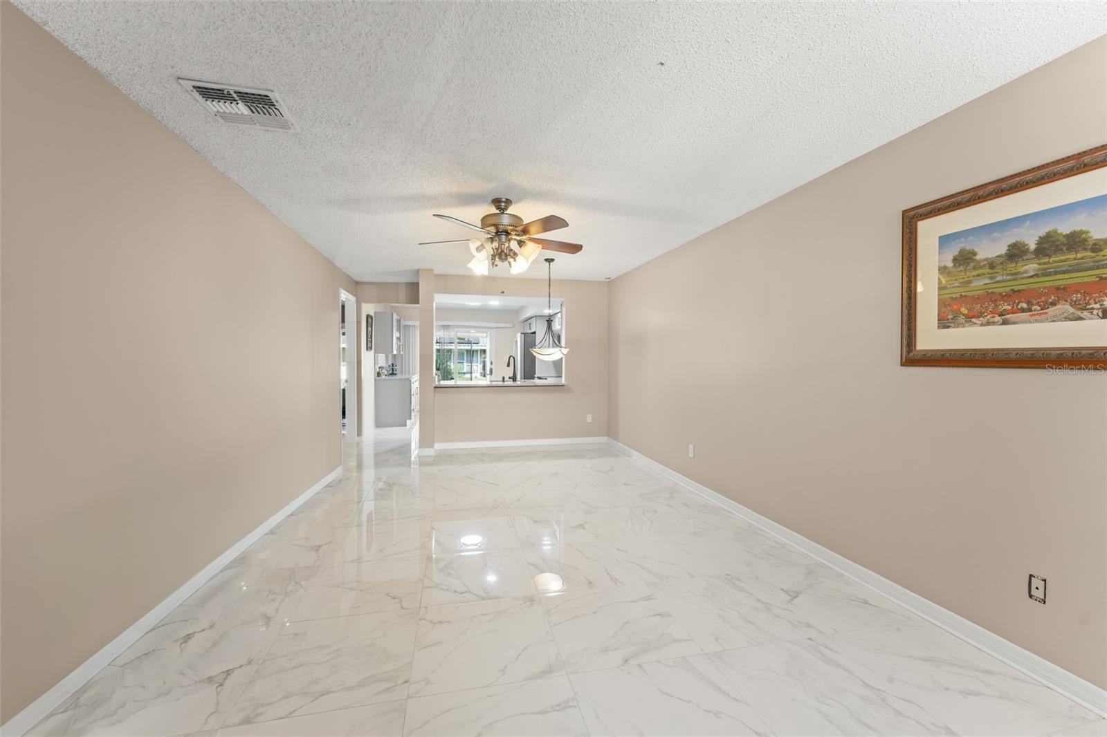 1285 HERITAGE LANE