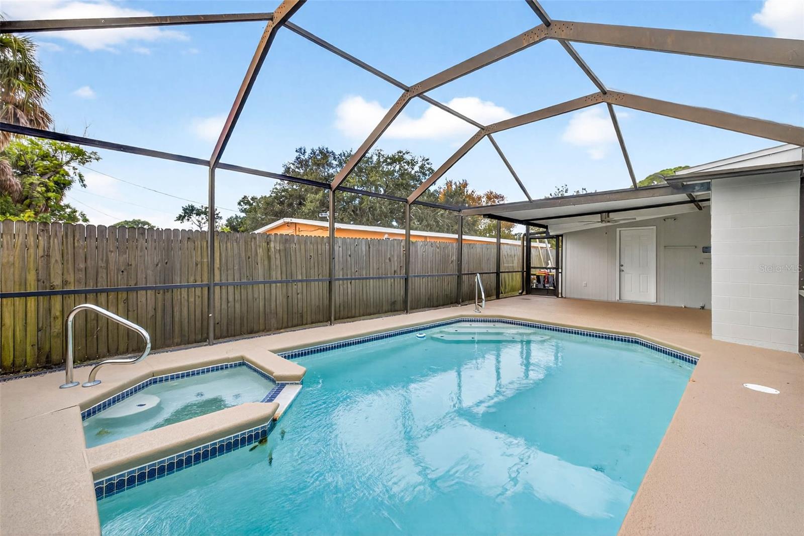 0FK | TOWN'N COUNTRY PARK UNIT NO 04 - Residential