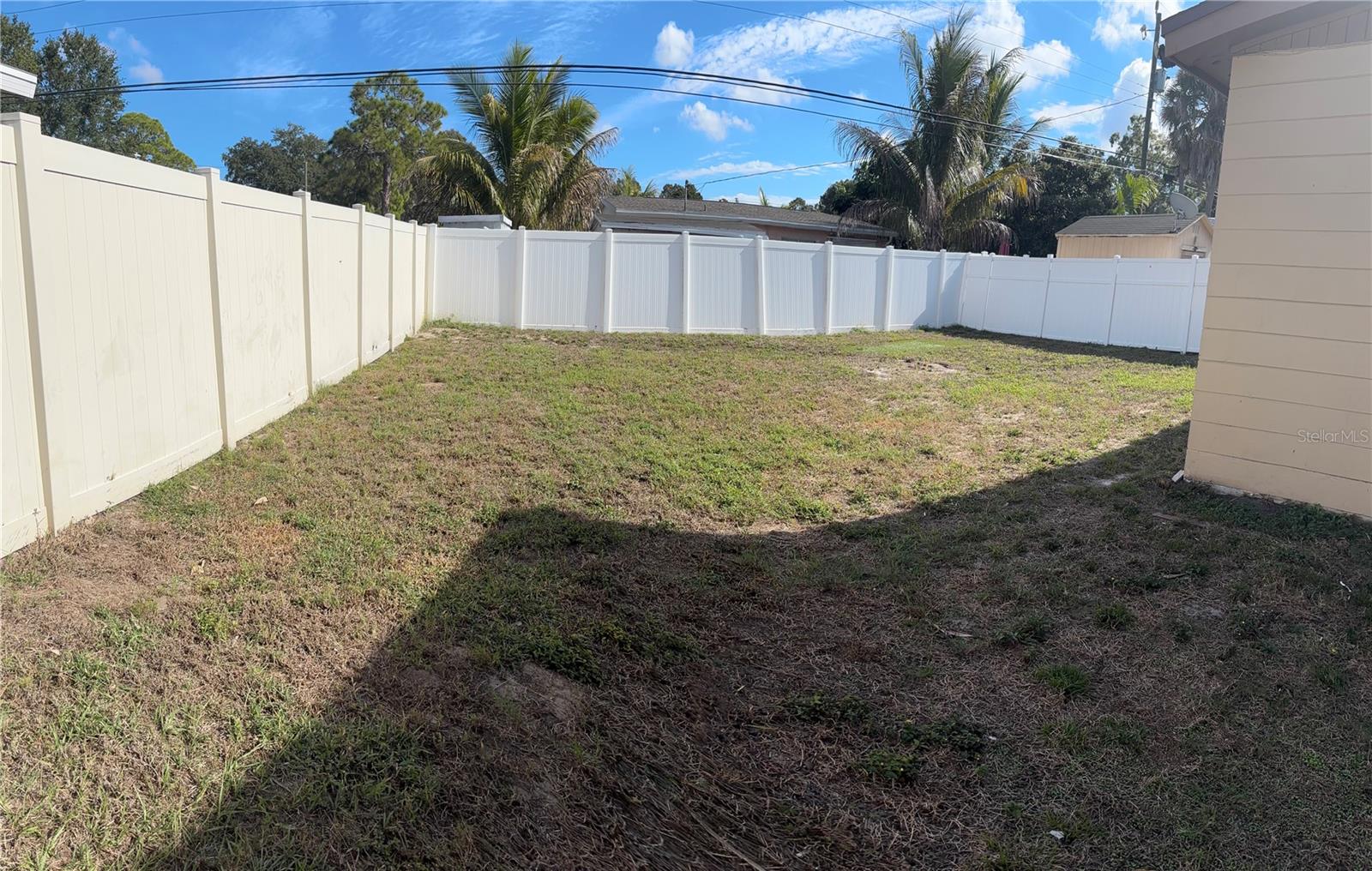 MEADOW LAWN 11TH ADD - Residential Lease