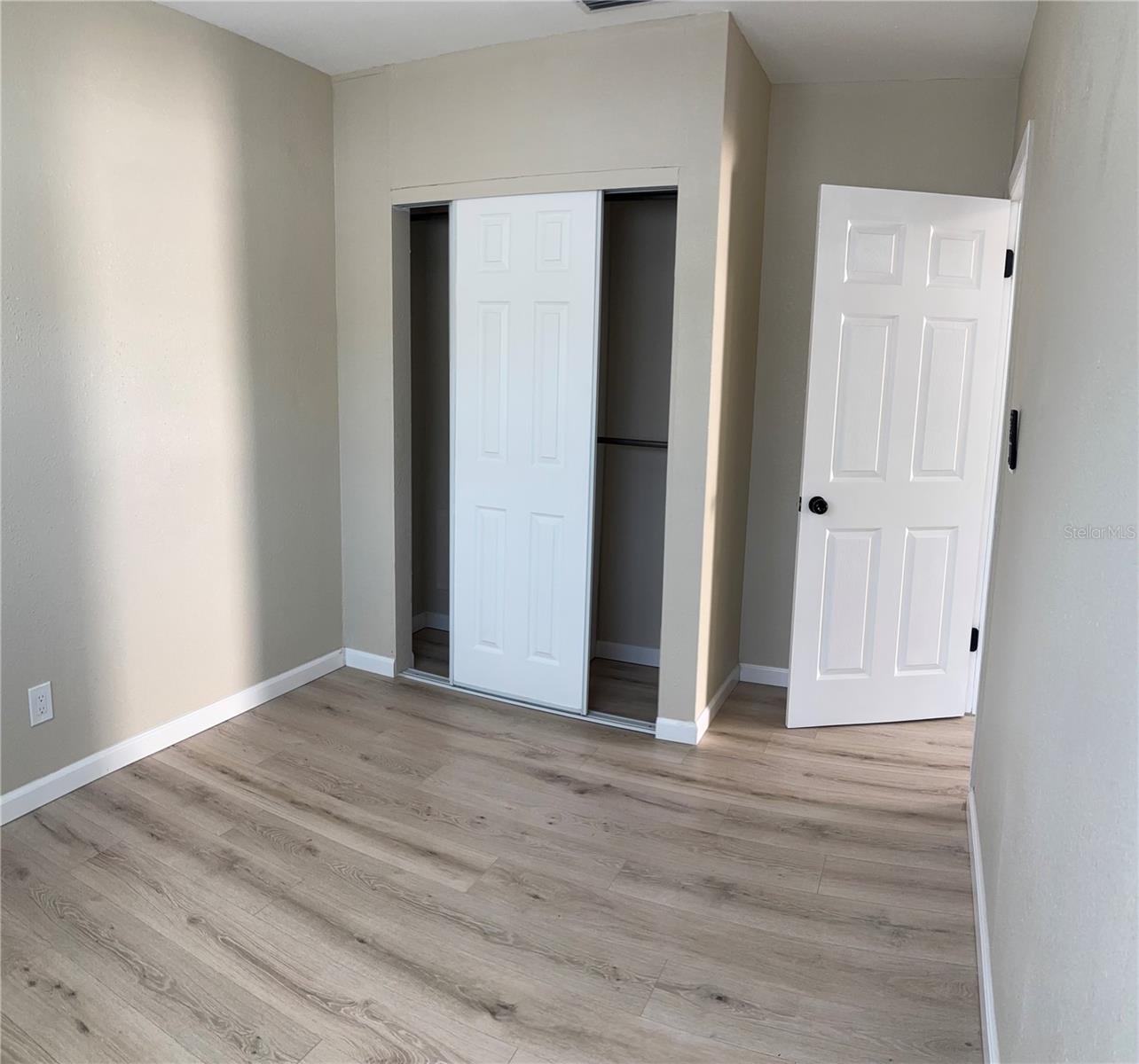 MEADOW LAWN 11TH ADD - Residential Lease