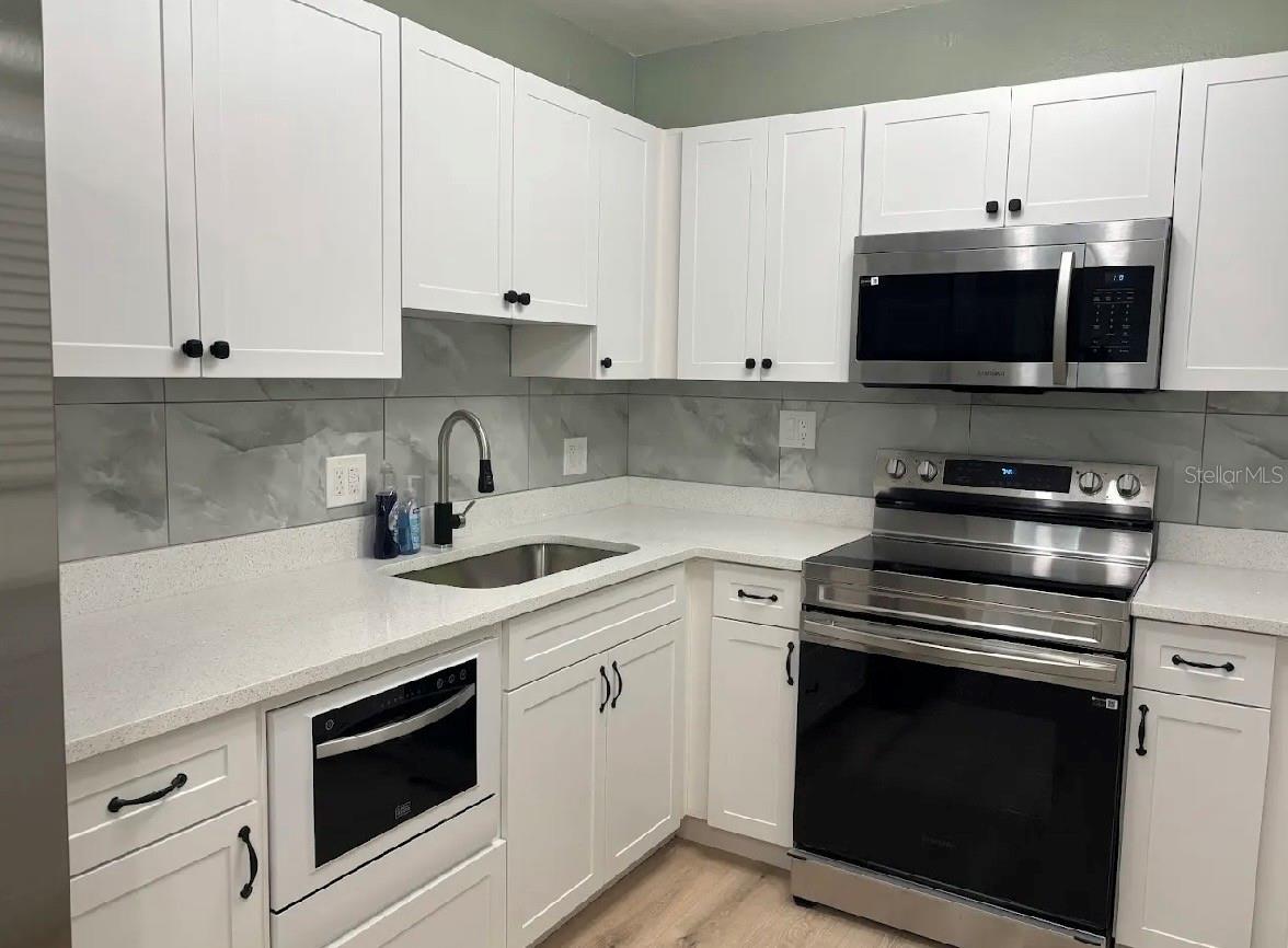 MEADOW LAWN 11TH ADD - Residential Lease