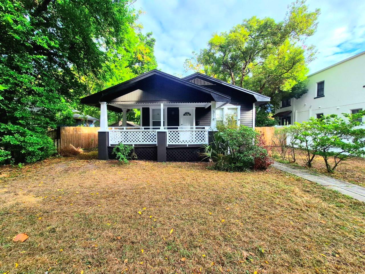 LYONS - Residential Lease