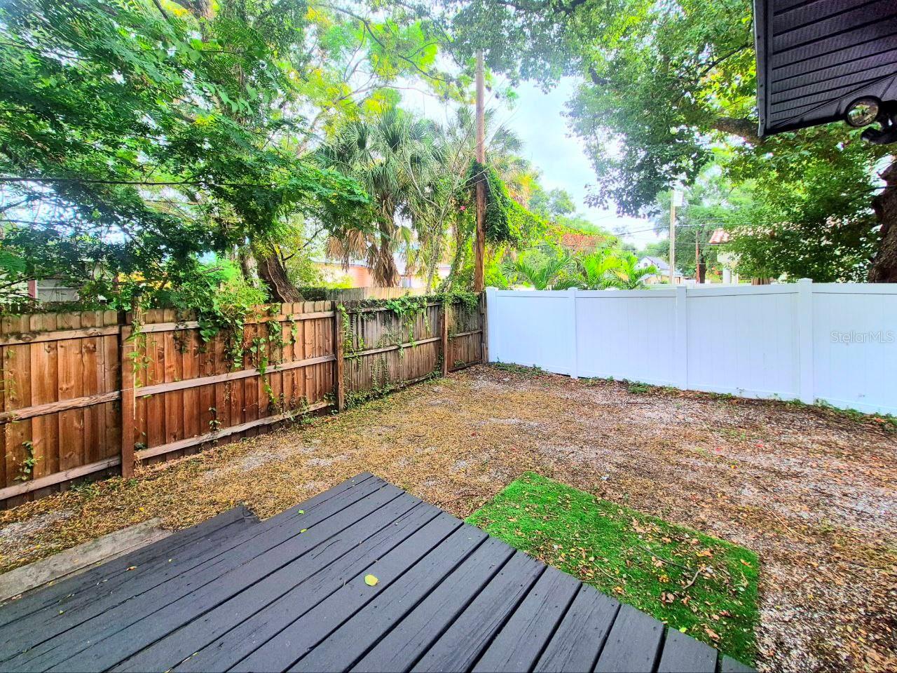 LYONS - Residential Lease