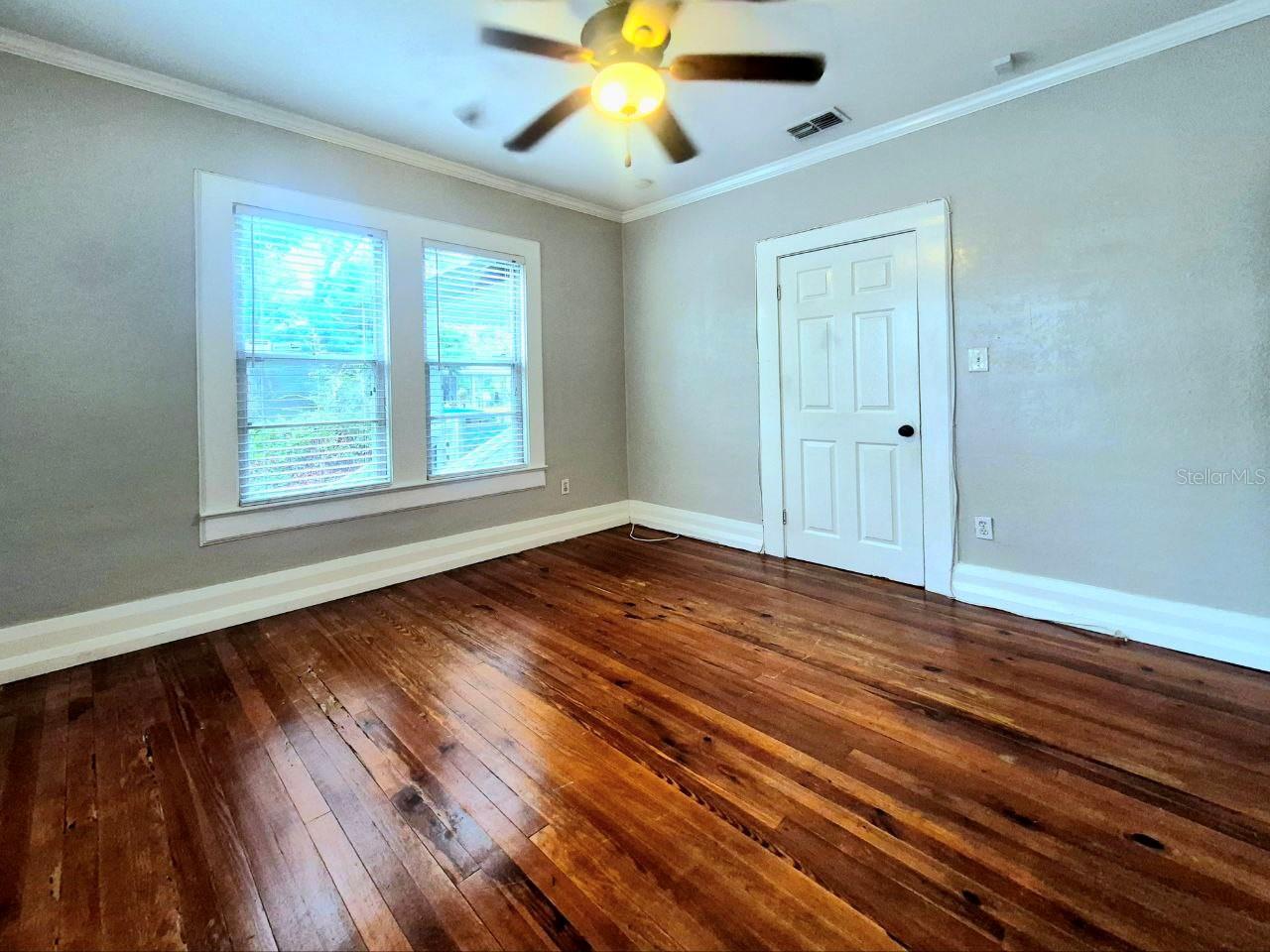 LYONS - Residential Lease