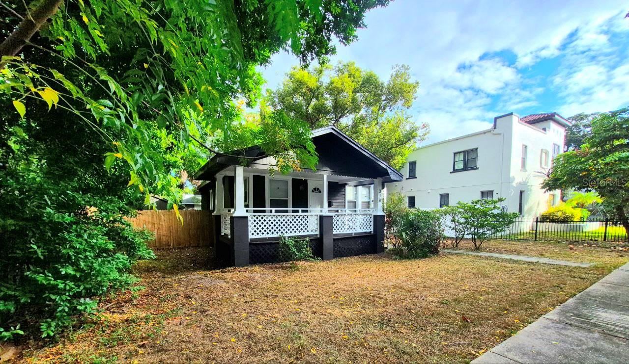 LYONS - Residential Lease