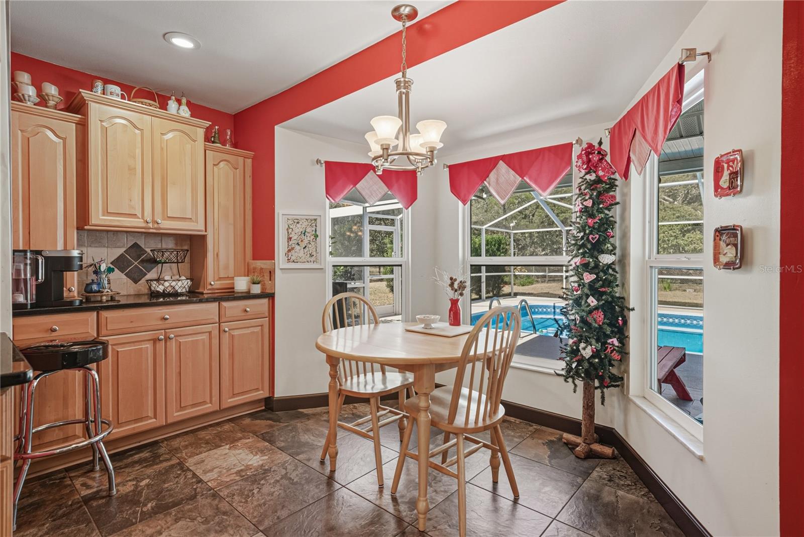 COUNTRY OAKS ESTATES - Residential