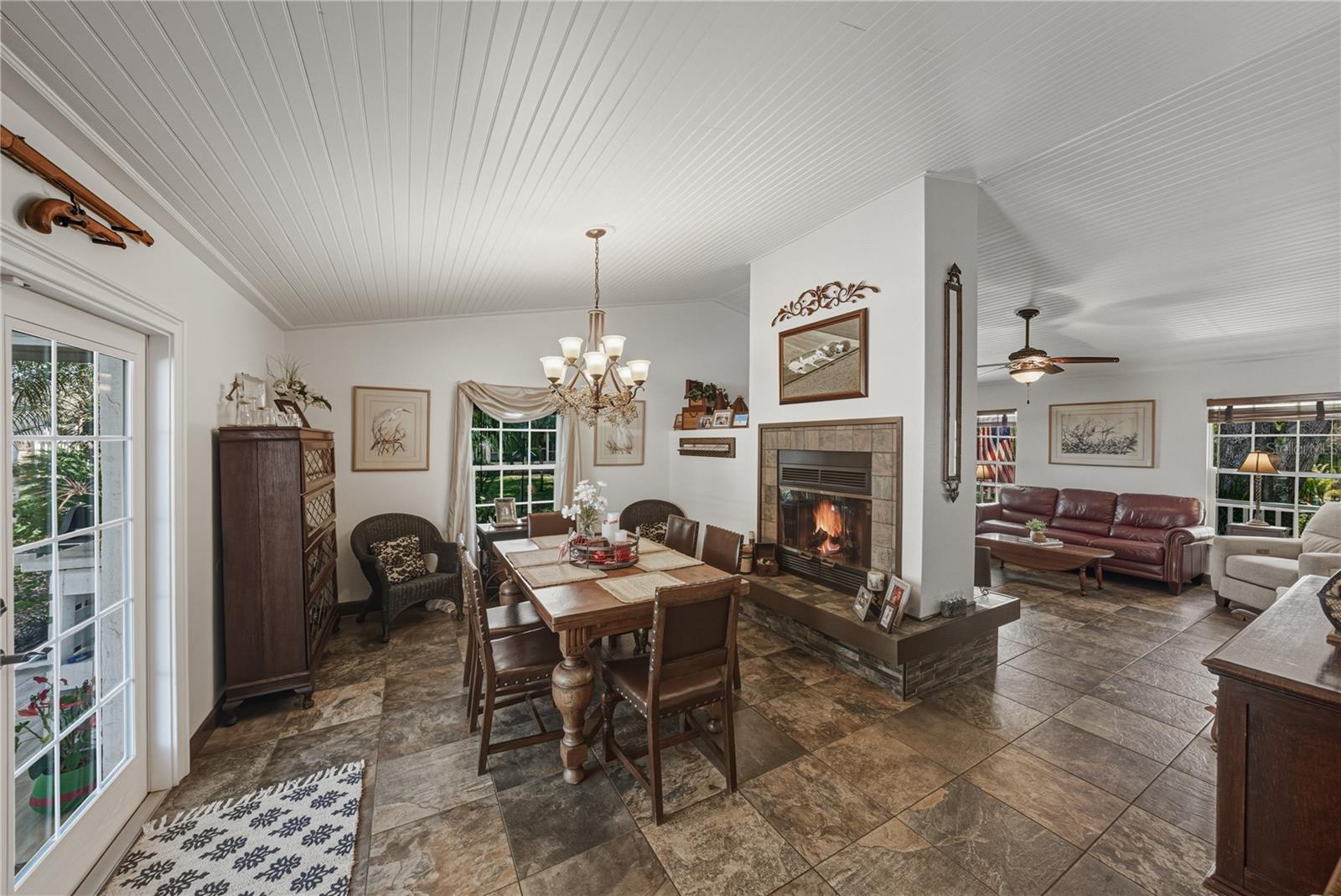 COUNTRY OAKS ESTATES - Residential