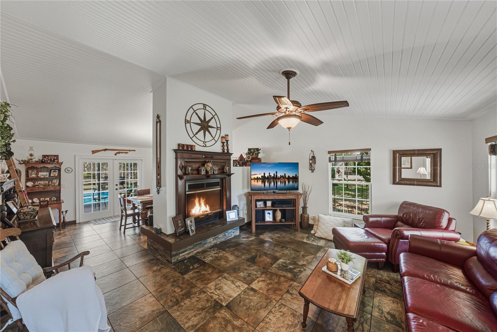 COUNTRY OAKS ESTATES - Residential