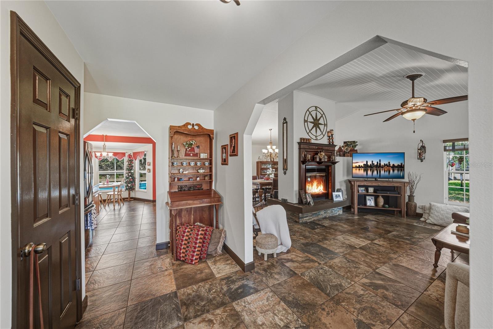 COUNTRY OAKS ESTATES - Residential