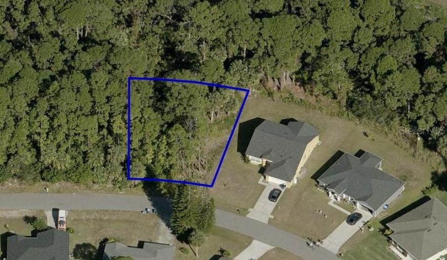Build your dream home on this beautiful, high and dry lot in desirable
Port Malabar. The property is located on a paved street, and new homes
are already being constructed in the area, waiting for your home to be
built. You'll enjoy a quiet neighborhood just minutes from shopping,
doctors' offices, and restaurants. This property won't last long! Call
today to make it yours. Build your dream home, vacation home, rental
investment, or let the land build value as a great long-term investment
to resell for a future profit. Adjacent parcel also available, offering
a rare opportunity for a double lot or multiple home build!