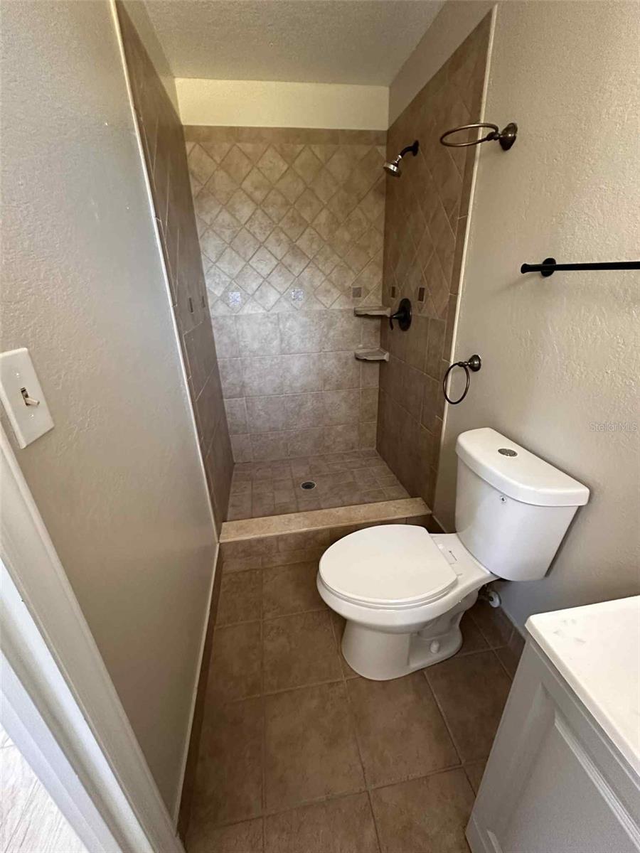 COUNTRY VILLAGE - Residential