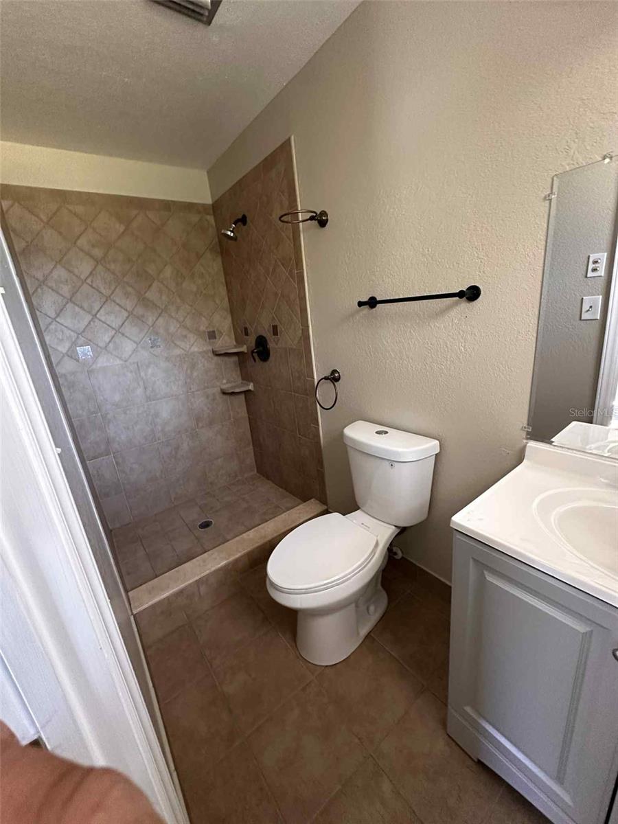 COUNTRY VILLAGE - Residential