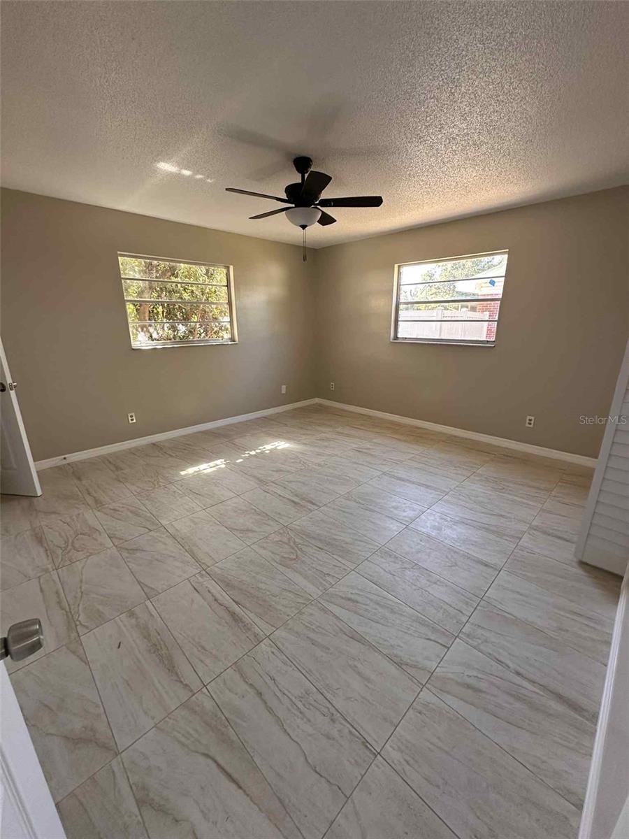 COUNTRY VILLAGE - Residential