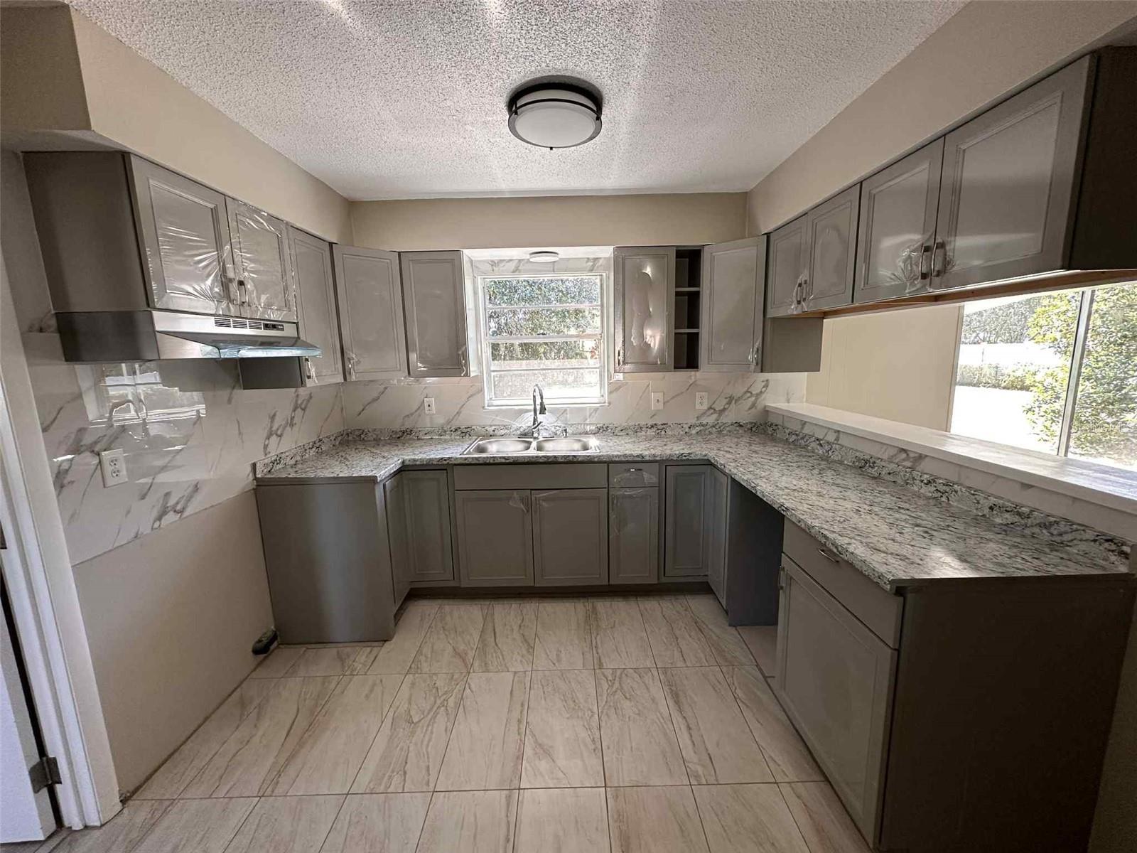 COUNTRY VILLAGE - Residential