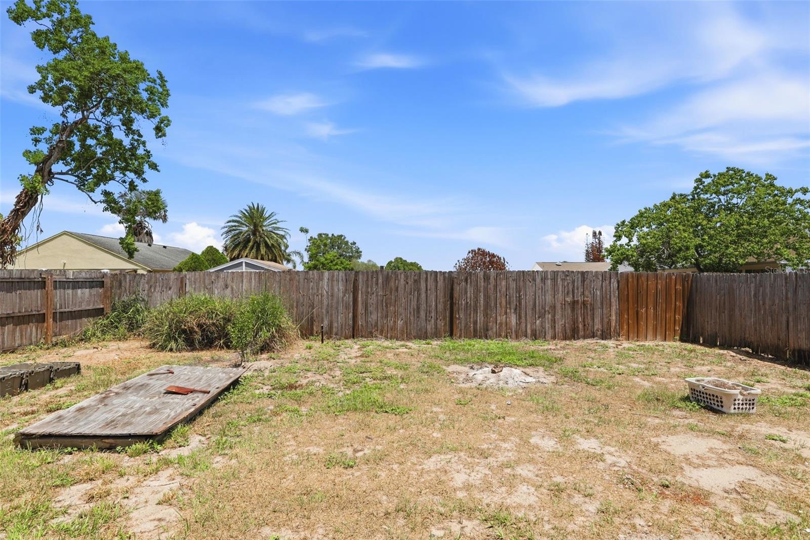 VALENCIA GREENS - Residential