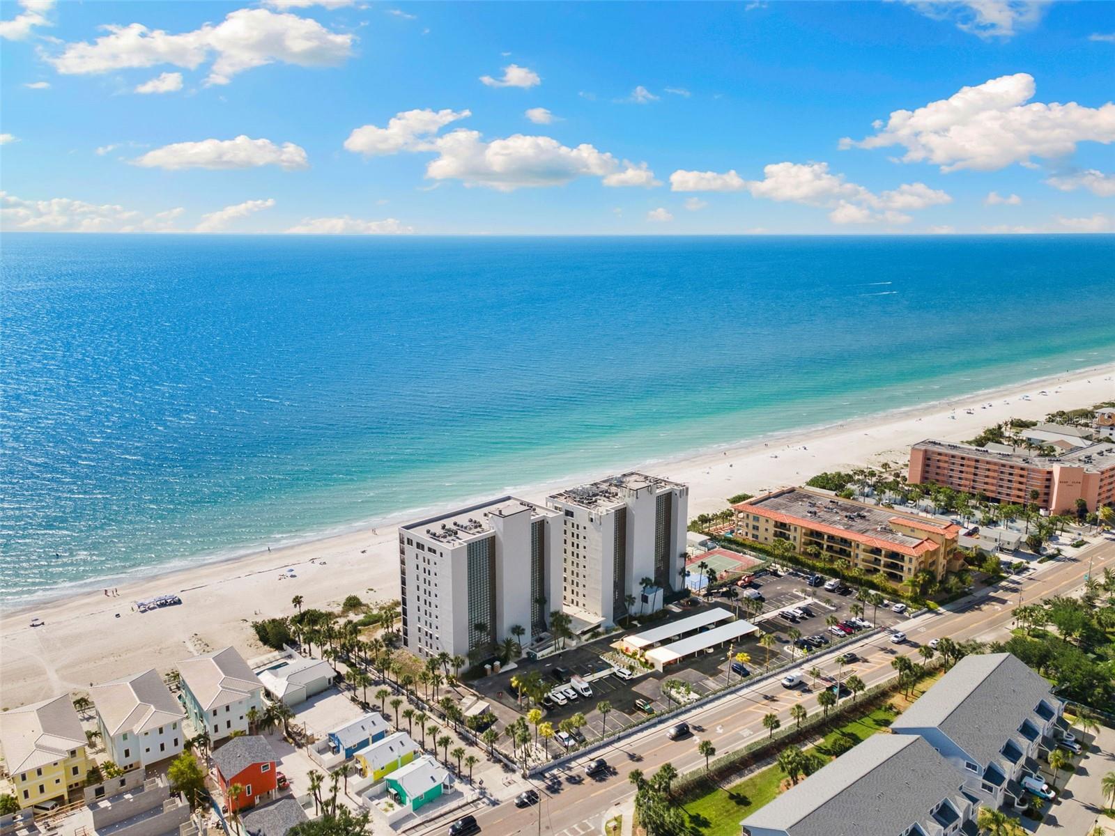 REFLECTIONS ON THE GULF CONDO - Residential