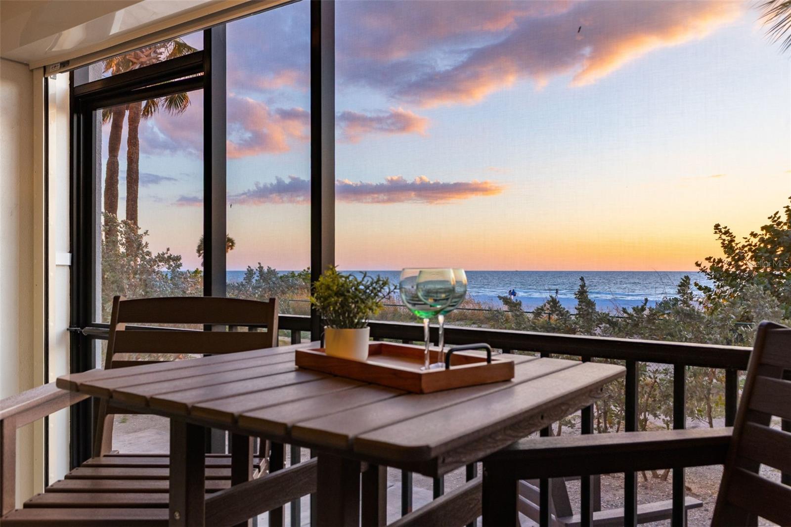 REFLECTIONS ON THE GULF CONDO - Residential