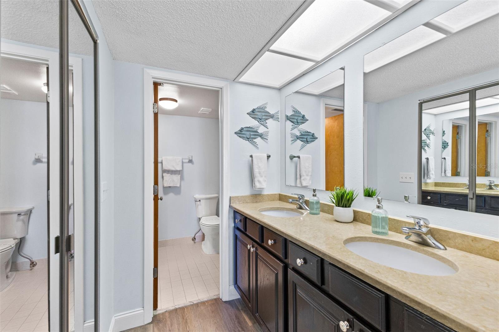 REFLECTIONS ON THE GULF CONDO - Residential
