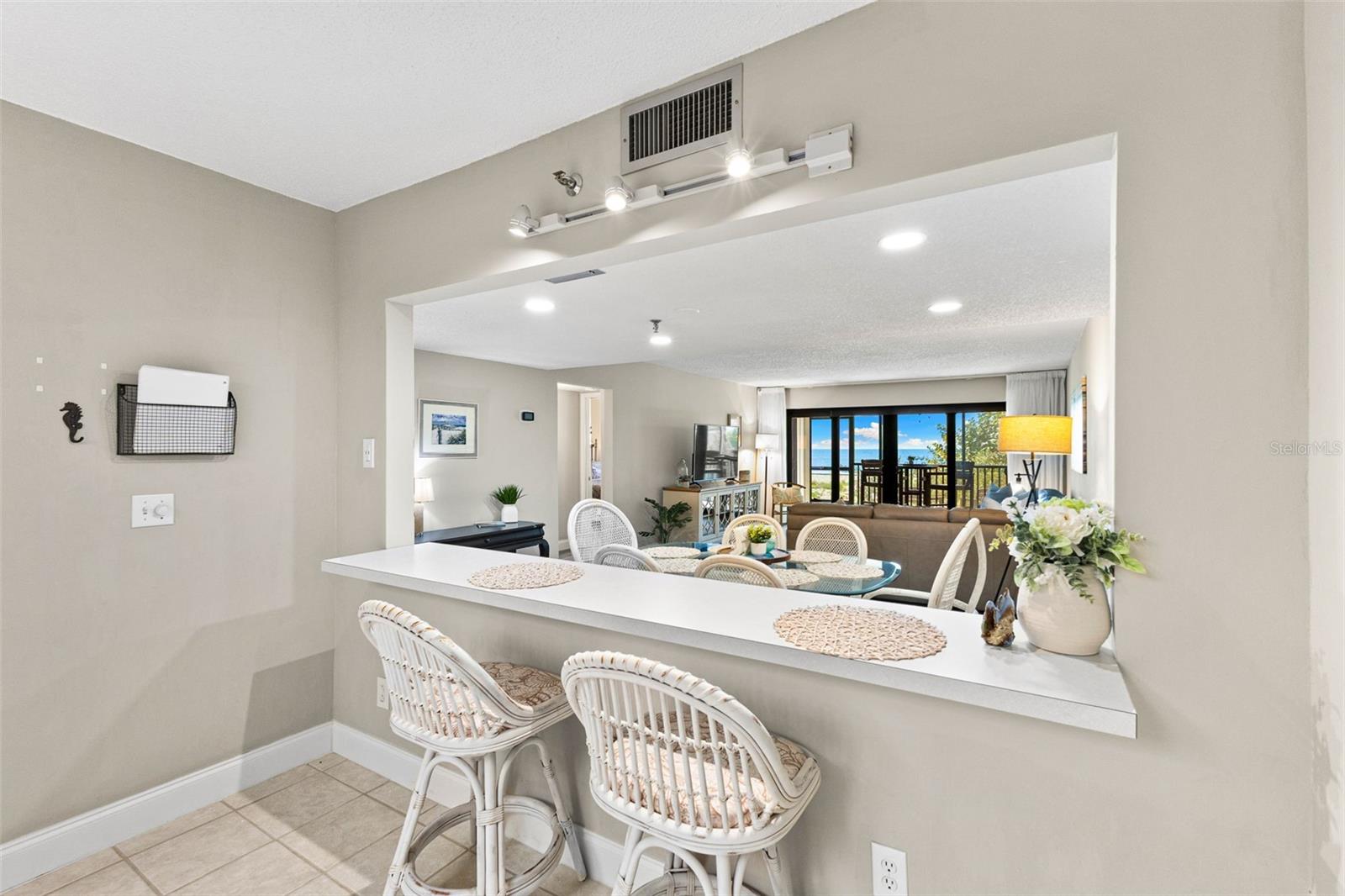 REFLECTIONS ON THE GULF CONDO - Residential