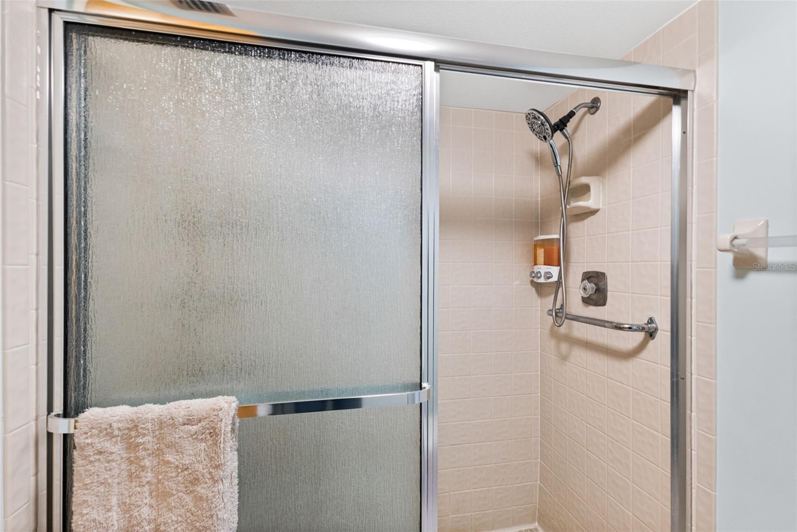 REFLECTIONS ON THE GULF CONDO - Residential