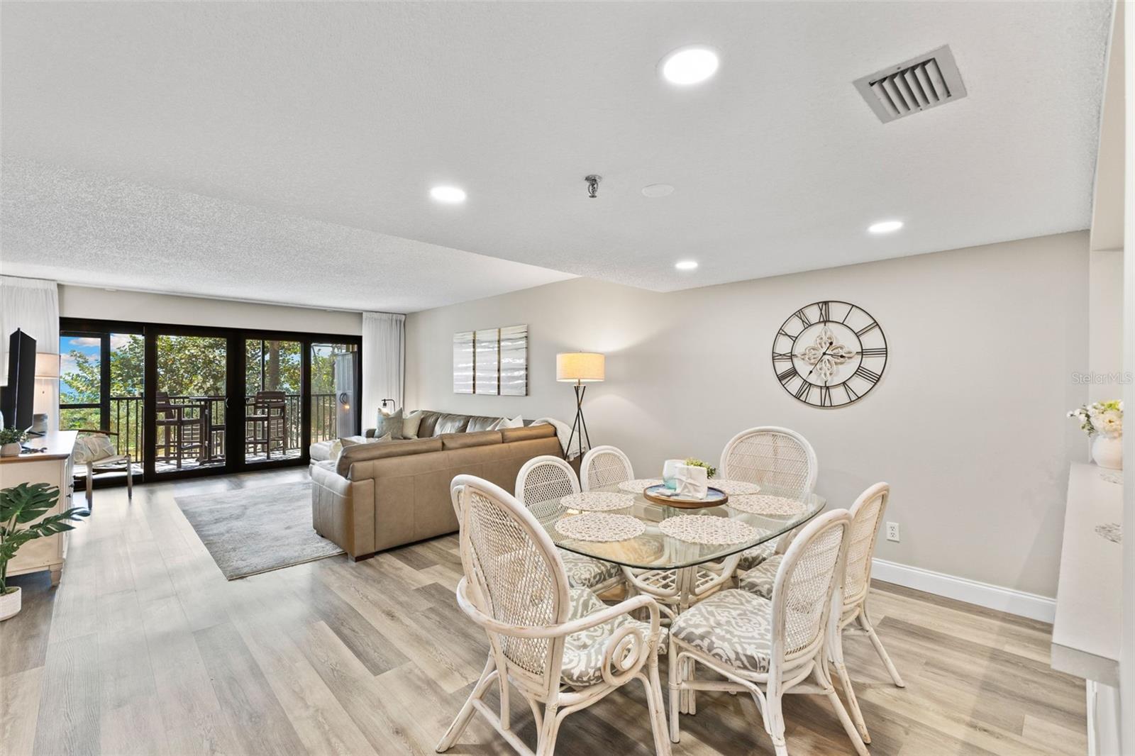 REFLECTIONS ON THE GULF CONDO - Residential