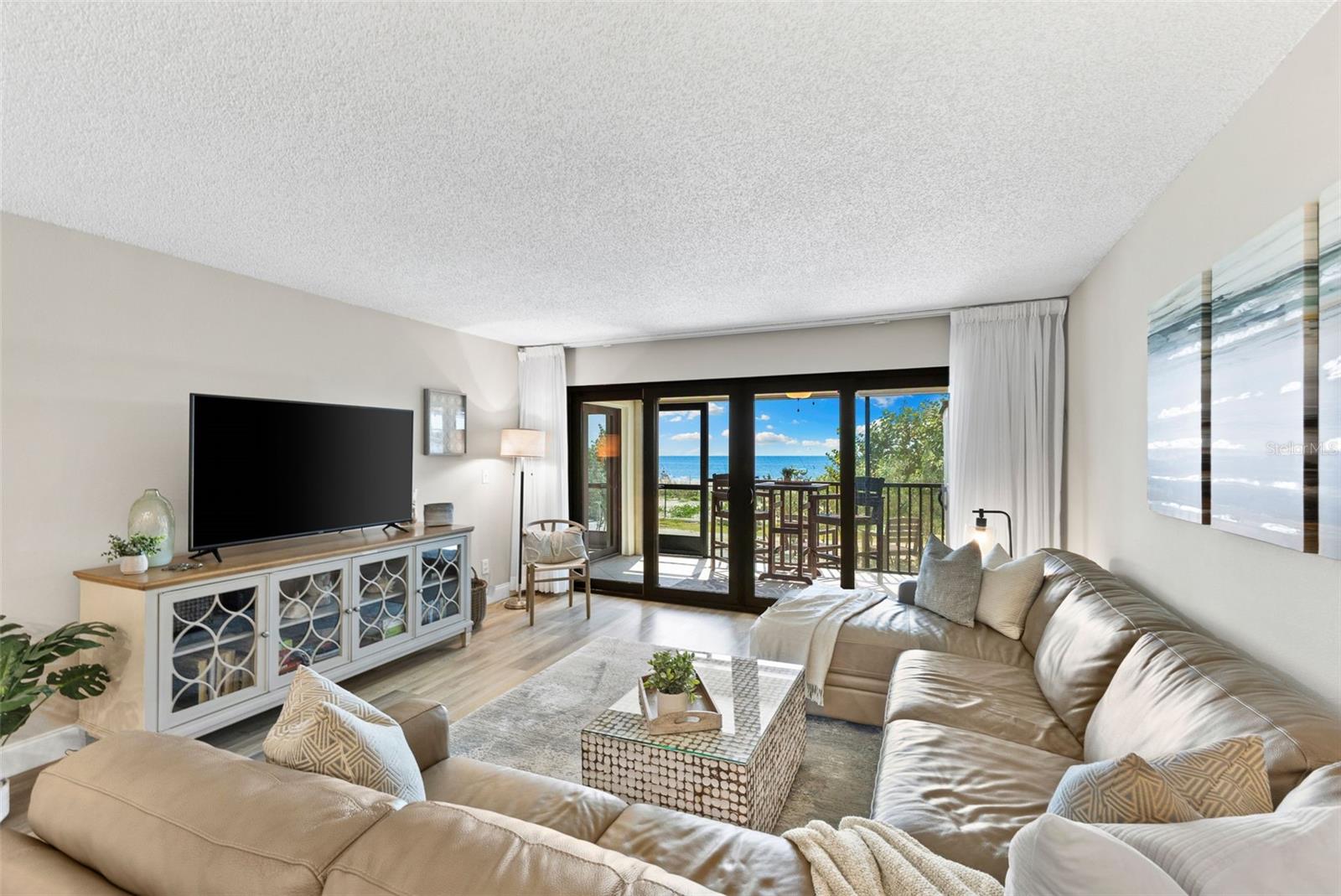 REFLECTIONS ON THE GULF CONDO - Residential