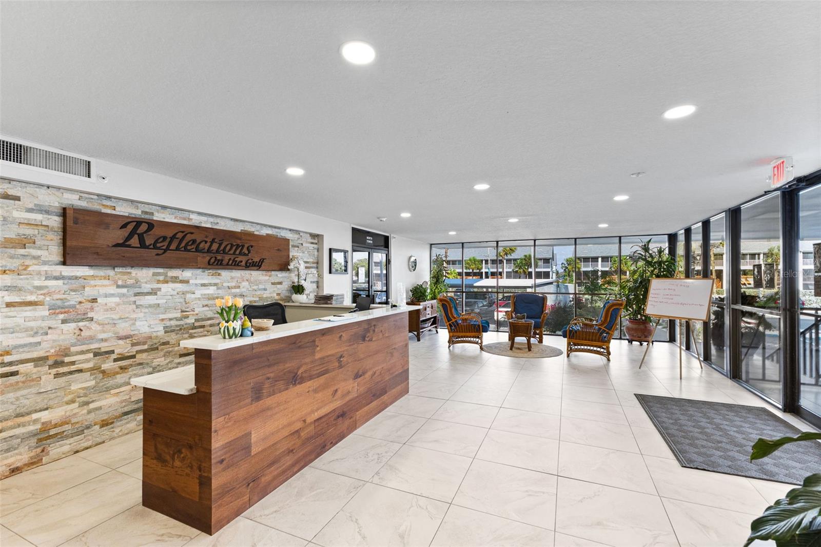 REFLECTIONS ON THE GULF CONDO - Residential