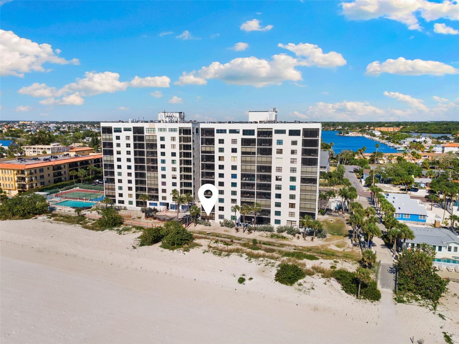 REFLECTIONS ON THE GULF CONDO - Residential