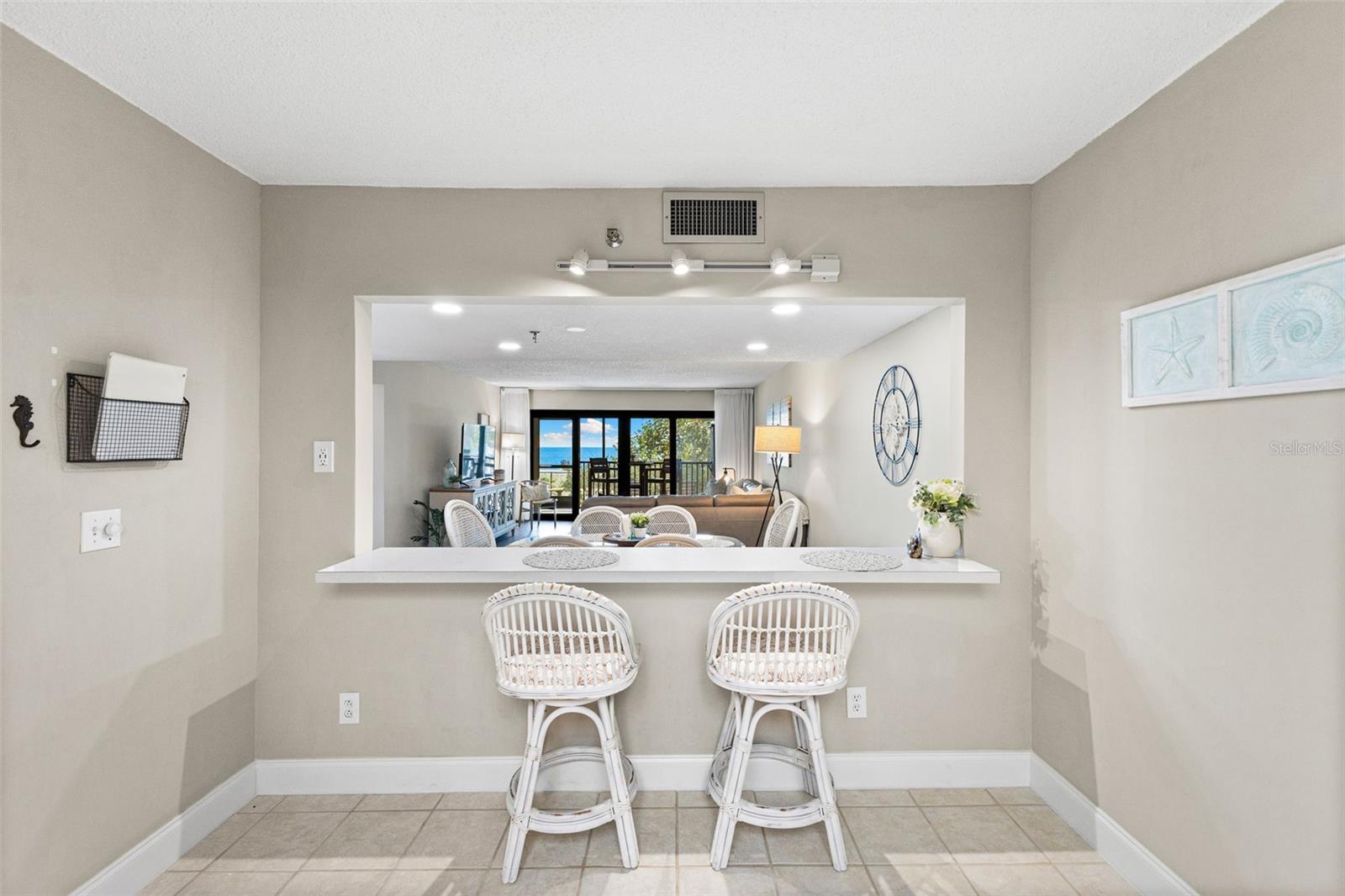 REFLECTIONS ON THE GULF CONDO - Residential