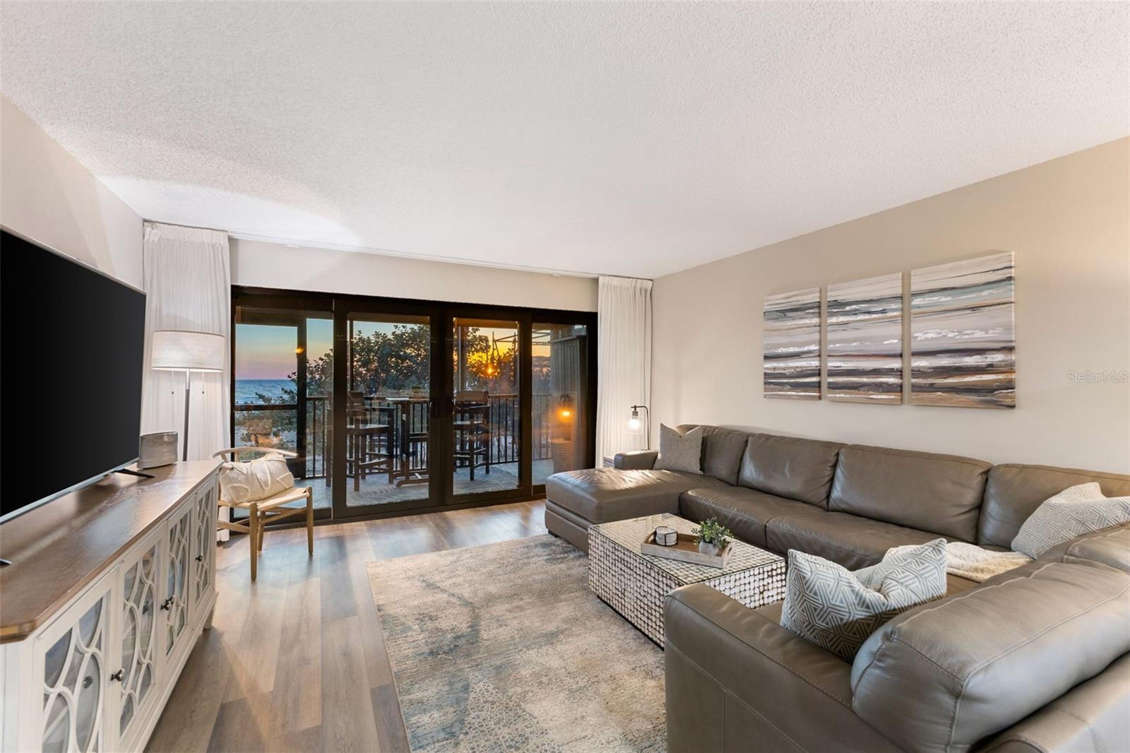 REFLECTIONS ON THE GULF CONDO - Residential
