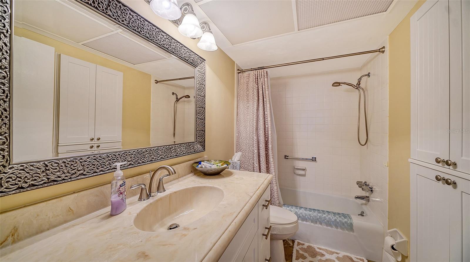 GULF HORIZONS - Residential