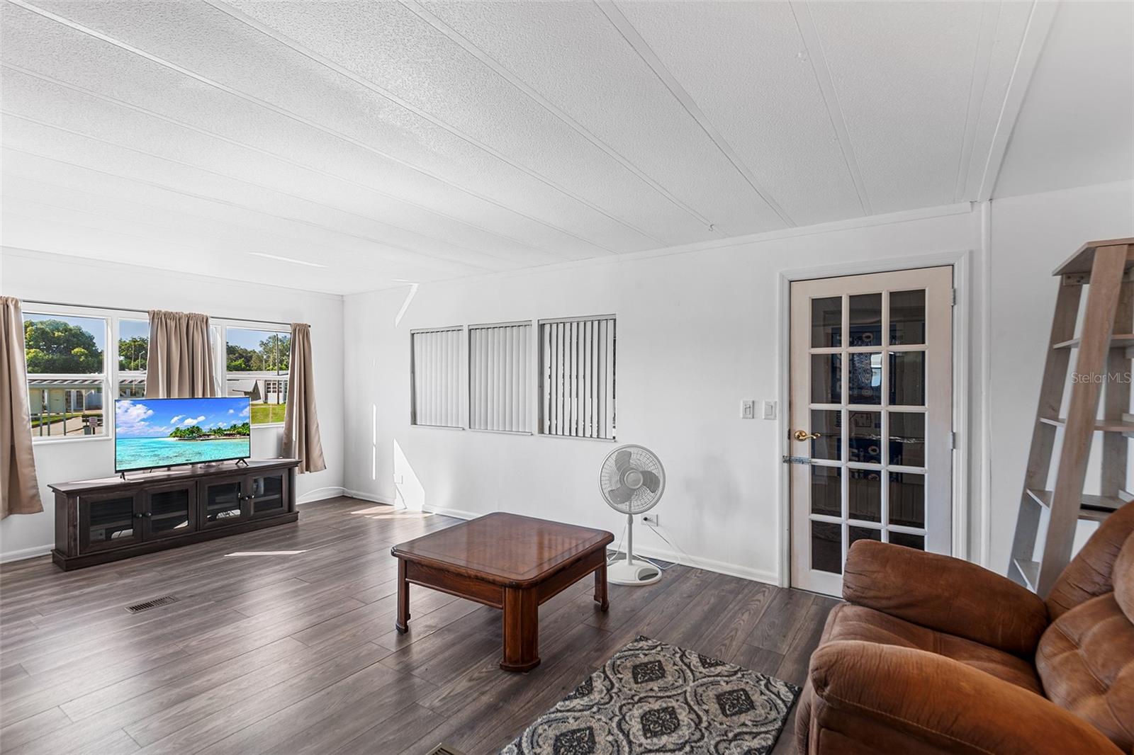 115 CHERRYWOOD DRIVE