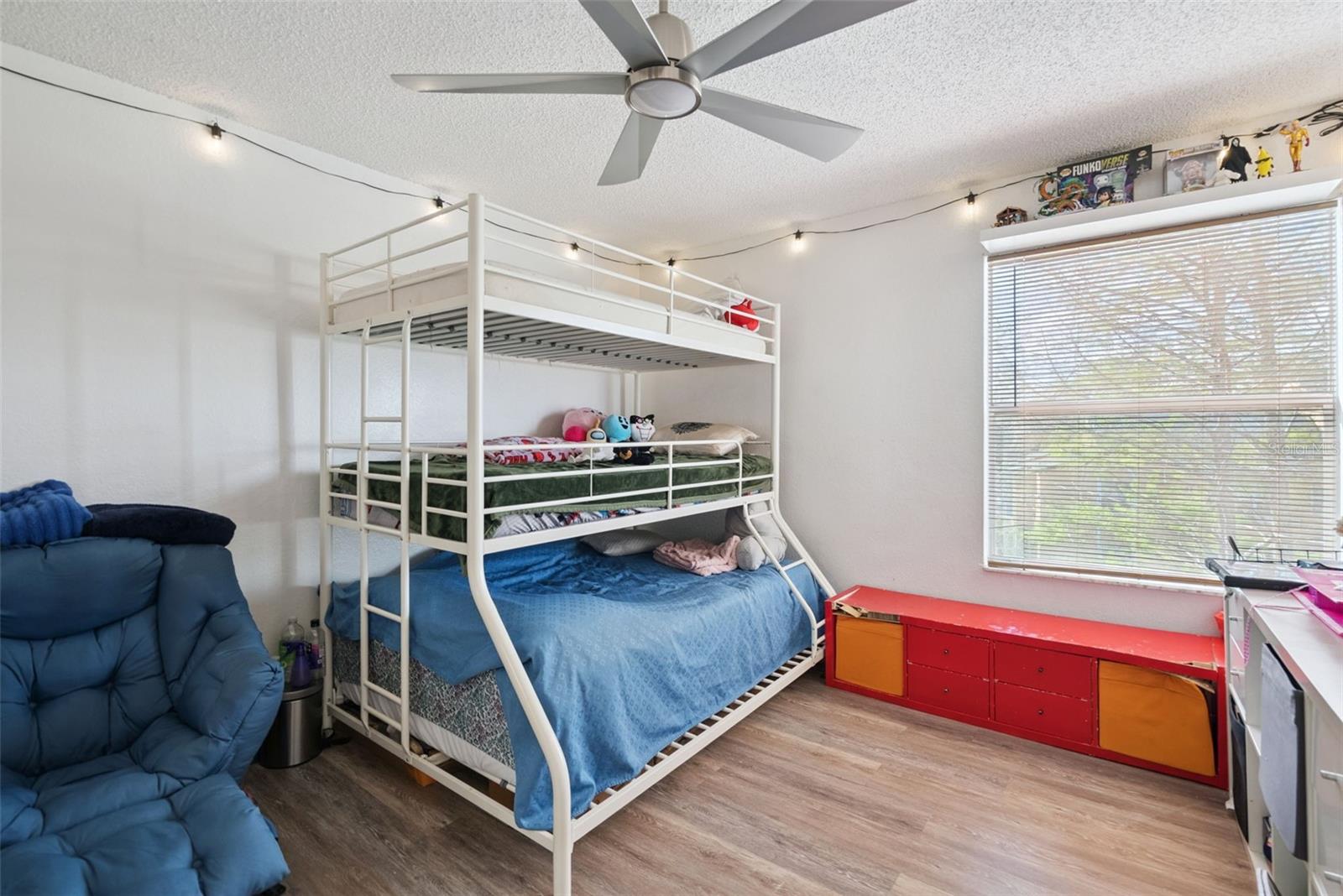 VENETIAN PLACE - Residential