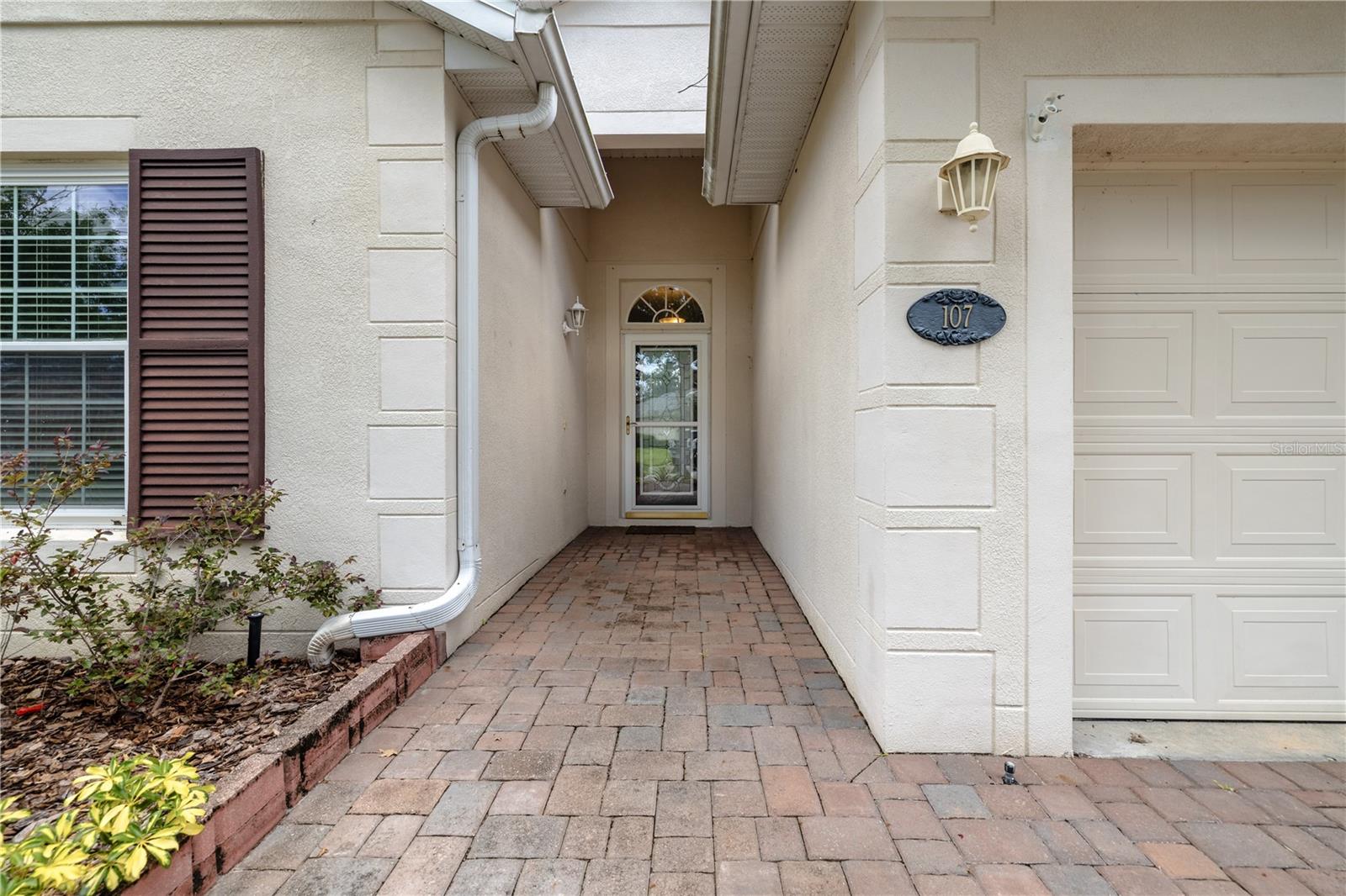 107 WETHERSFIELD COURT
