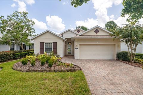 Photo of 107 Wethersfield Court, Deland, FL 32724 (MLS # V4944003)
