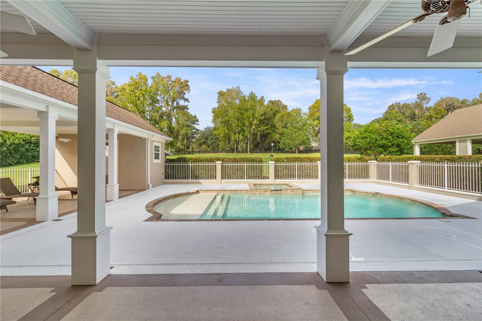 SPRING GROVE - Residential