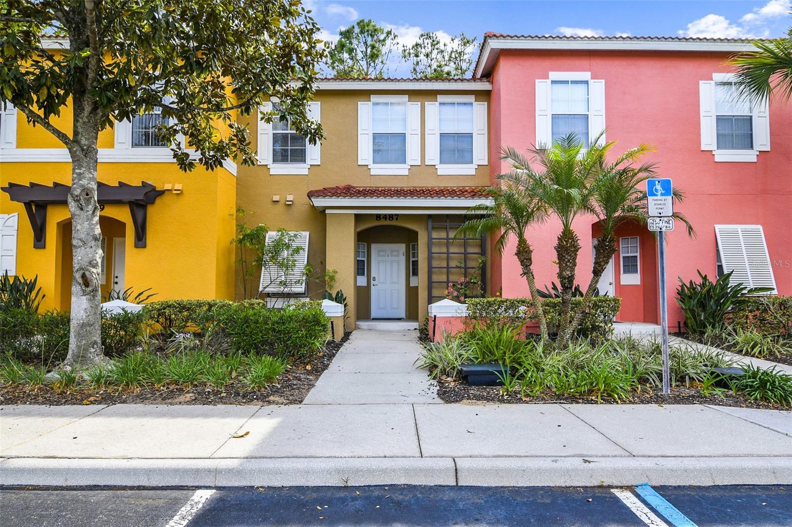 8487 CRYSTAL COVE LOOP
