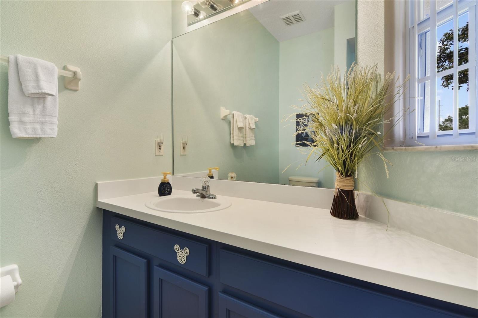 8487 CRYSTAL COVE LOOP