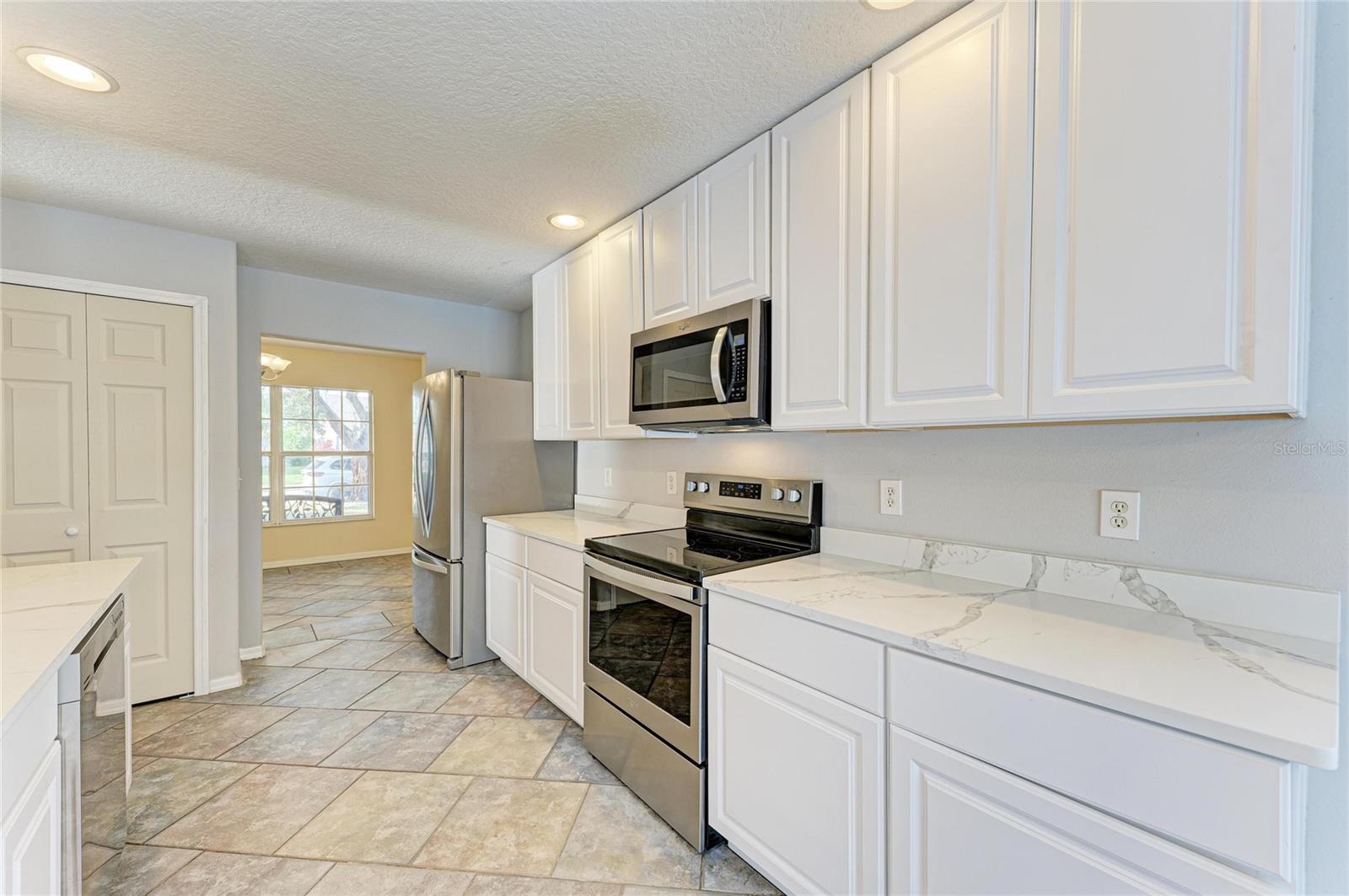 KINGSFIELD LAKES PH 2 - Residential