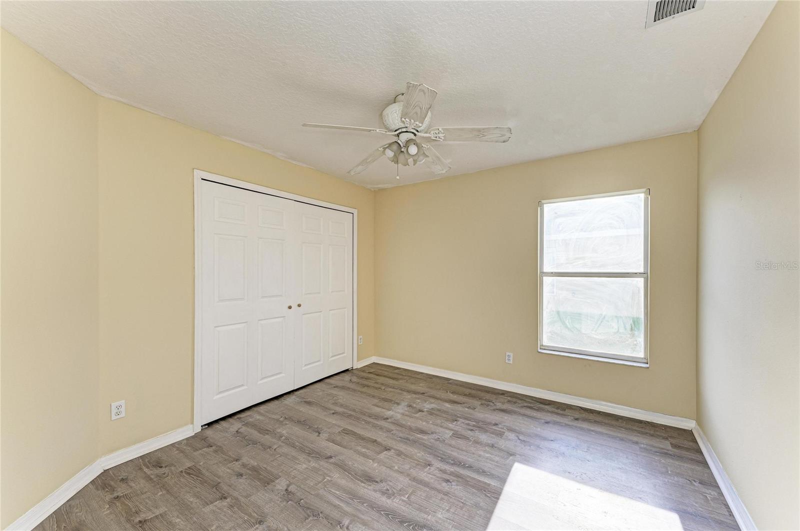 KINGSFIELD LAKES PH 2 - Residential