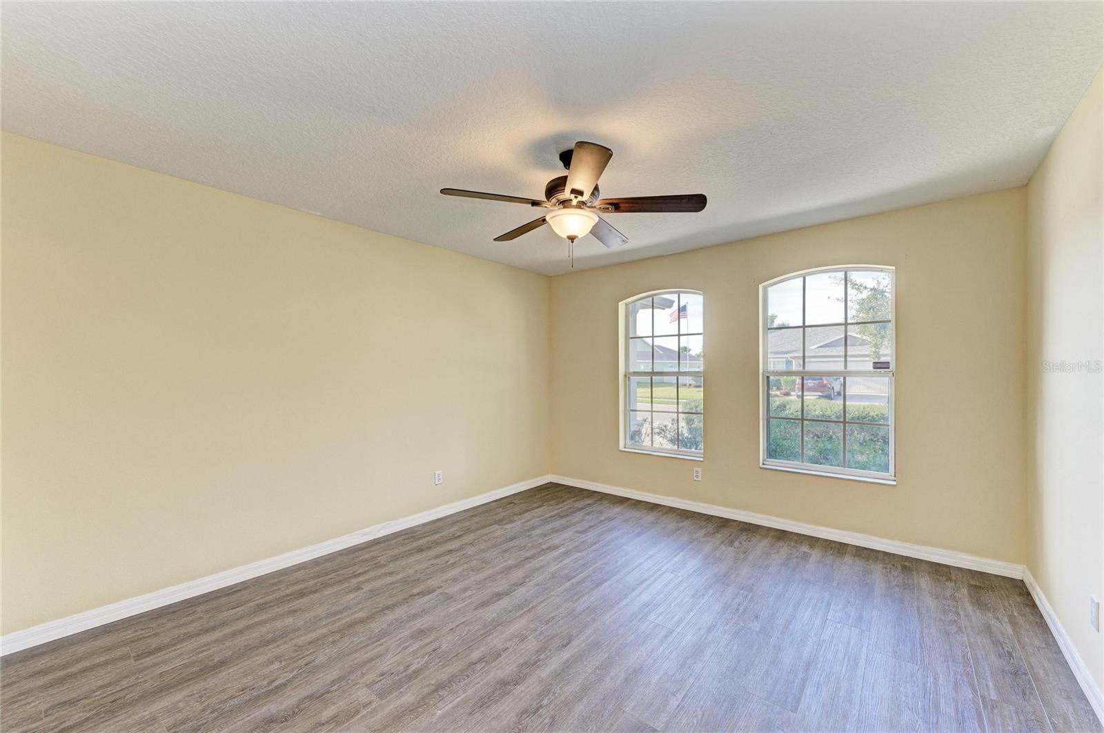 KINGSFIELD LAKES PH 2 - Residential