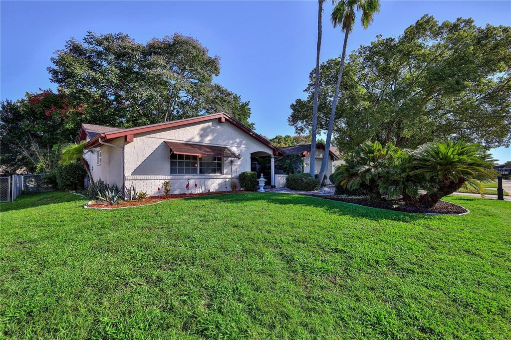 Photo of 8511 Sunflower Lane, Hudson, FL 34667 (MLS # W7890487)