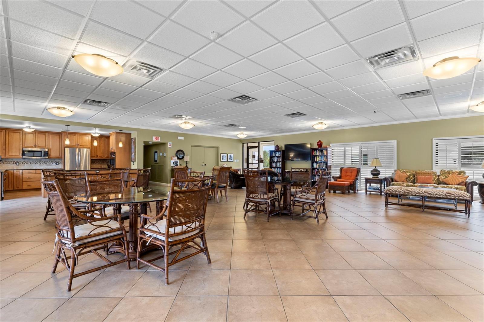 PASADENA COVE CONDO - Residential