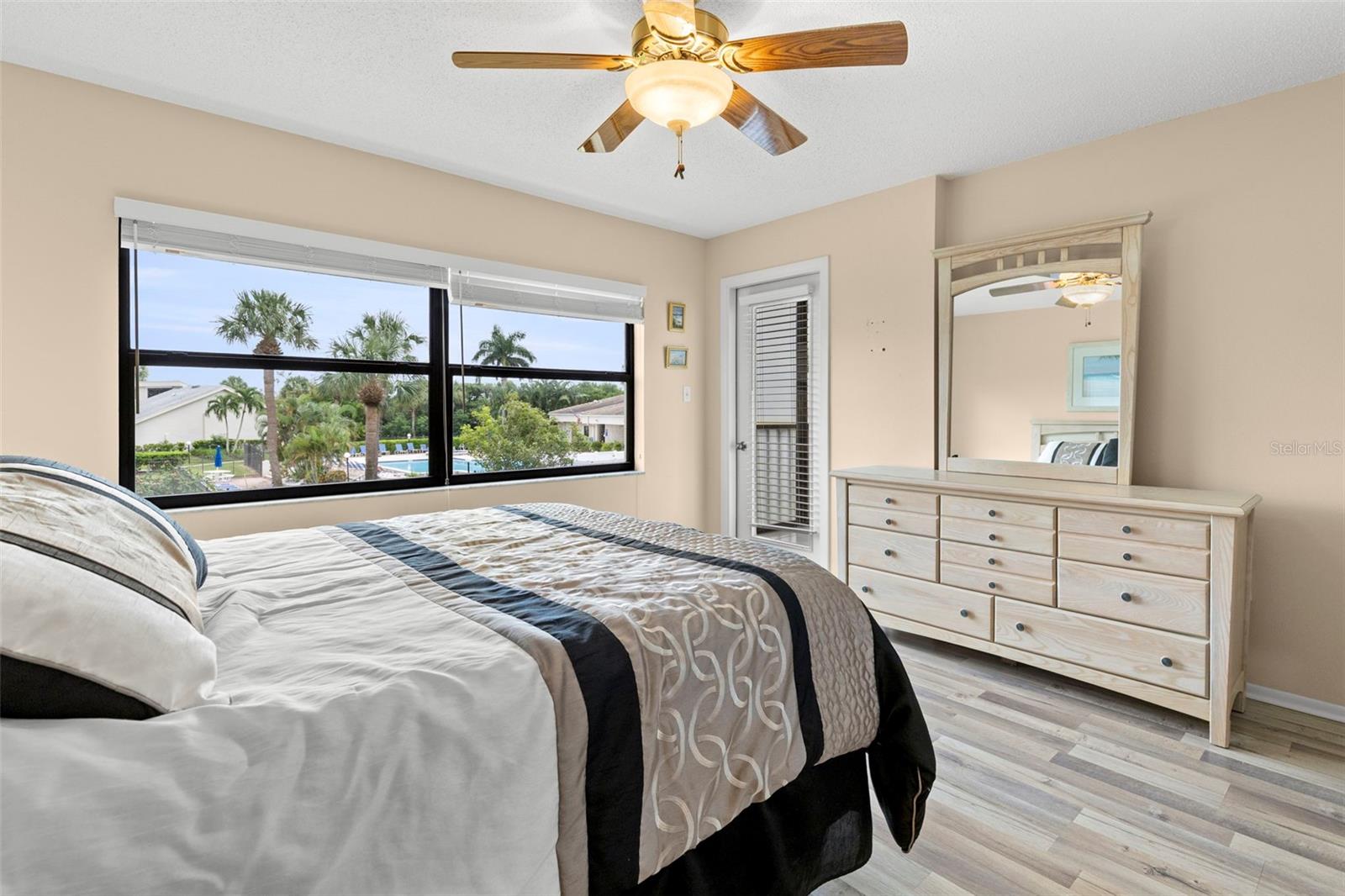 PASADENA COVE CONDO - Residential