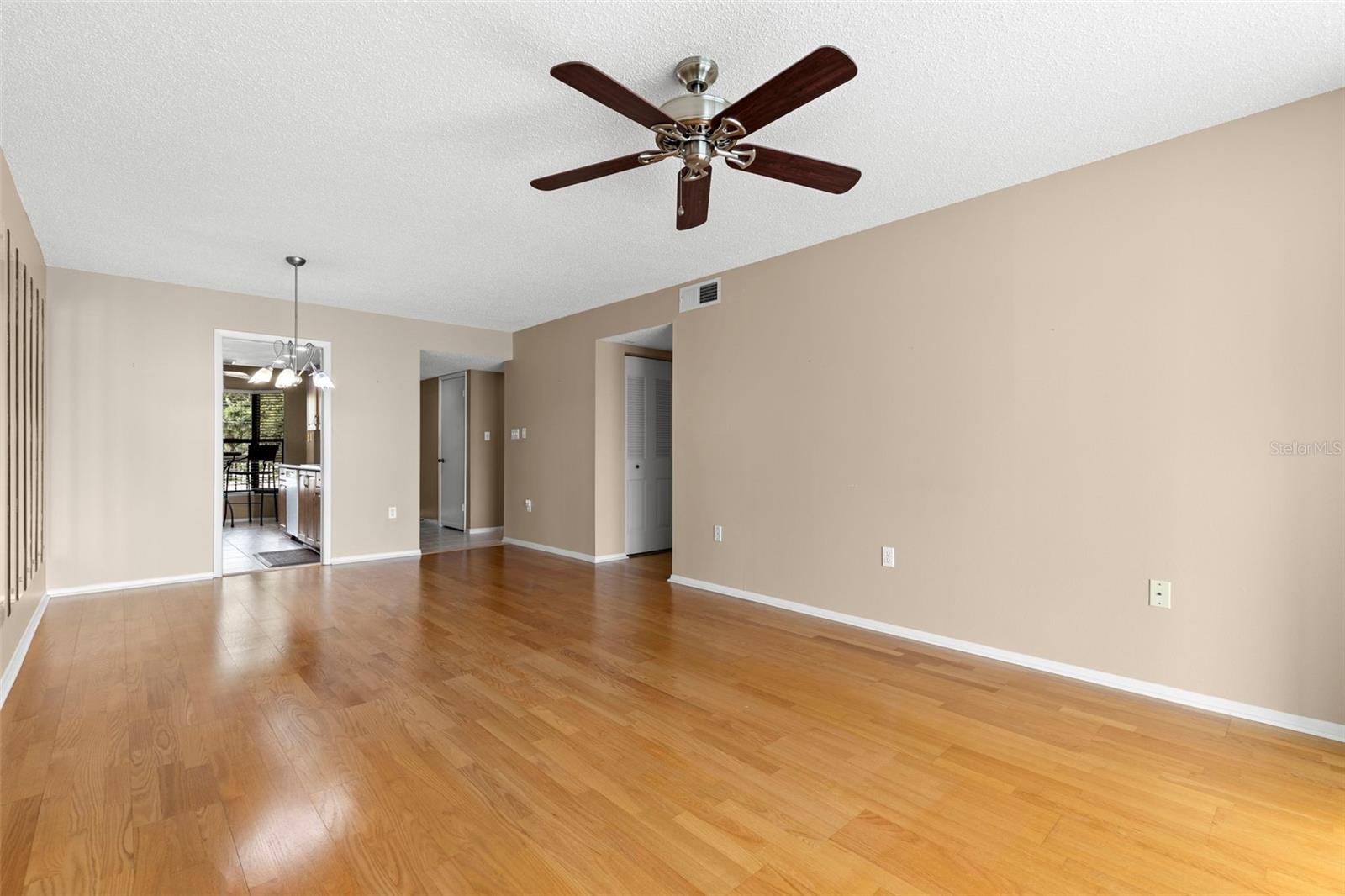 PASADENA COVE CONDO - Residential