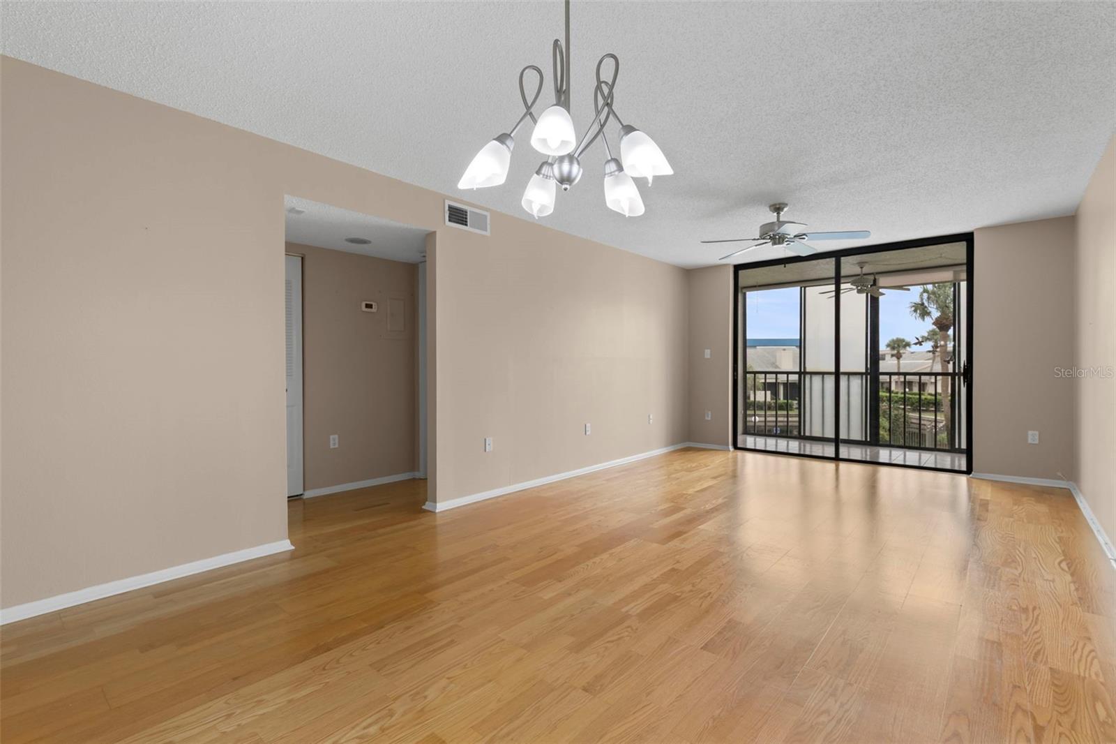 PASADENA COVE CONDO - Residential